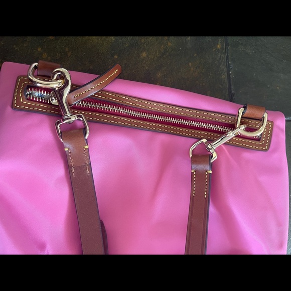 Authentic Nylon Dooney & Bourke Crossbody Bag - Picture 10 of 11